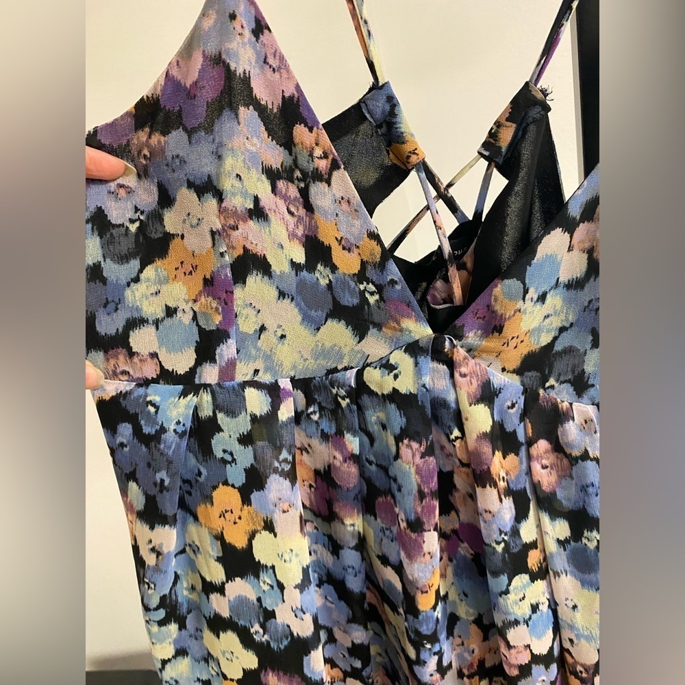 OLIVACEOUS top size medium NWTS